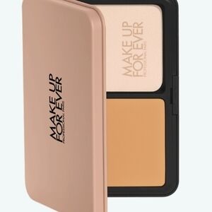 Makeup Forever HD Skin Matte Velvet 24hr Undetectable Powder Foundation